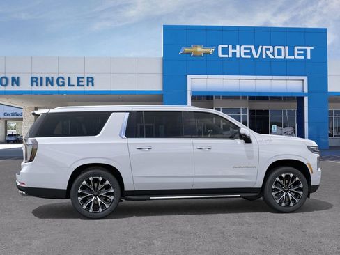 New 2026 Chevrolet Suburban High Country RWD image 5