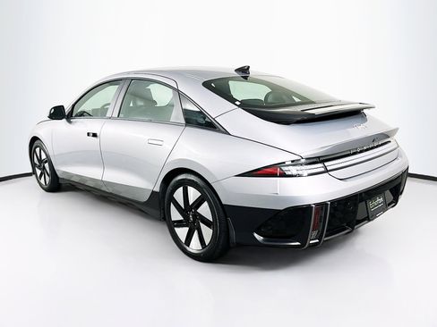 Used 2024 Hyundai Ioniq 6 SE RWD image 5