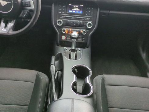 Used 2017 Ford Mustang Coupe RWD image 18