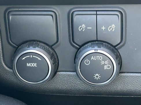 Used 2024 Chevrolet Tahoe LT image 21