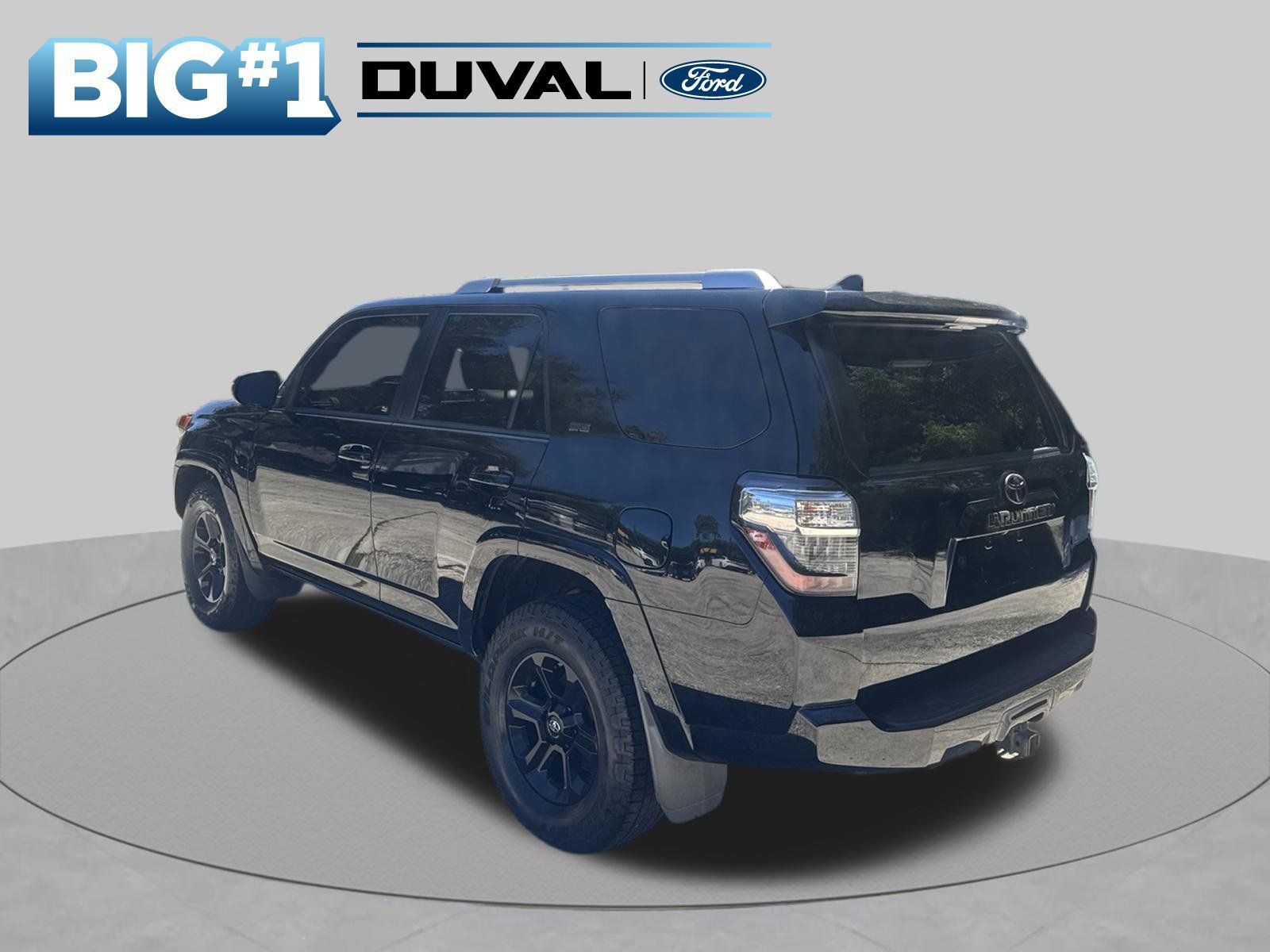 Used 2018 Toyota 4Runner SR5 RWD image 4