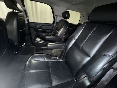 Used 2008 GMC Yukon Denali image 31