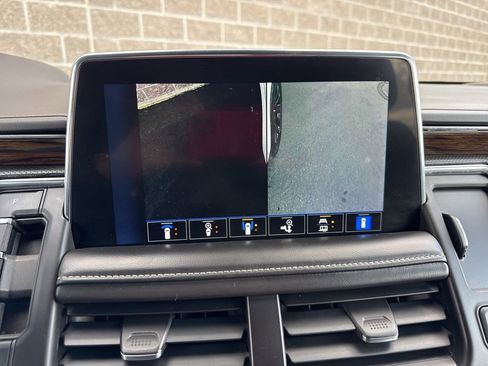 Used 2023 Chevrolet Tahoe Premier AWD/4WD image 30