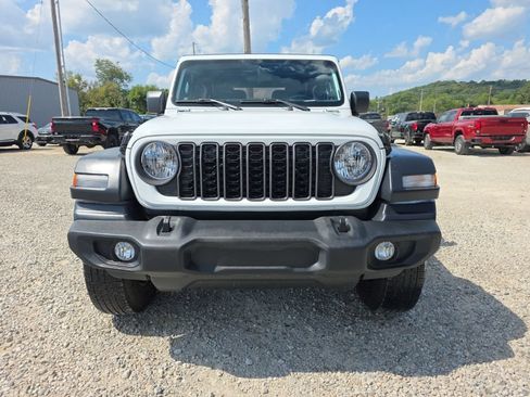 Used 2024 Jeep Wrangler Sport AWD/4WD image 3