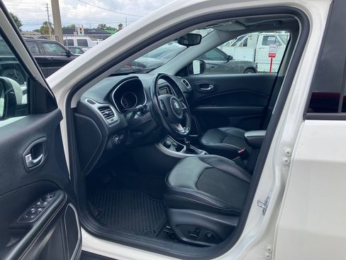 Used 2018 Jeep Compass Latitude w/ Popular Equipment Group AWD/4WD image 24
