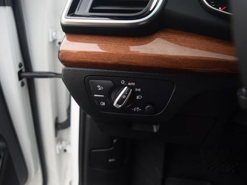 Used 2021 Audi Q5 2.0T Premium AWD/4WD image 7