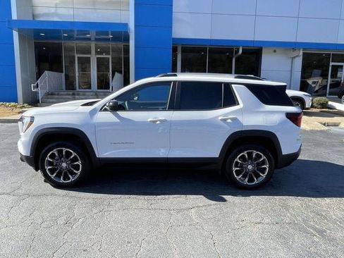 New 2026 GMC Terrain Elevation w/ Elevation Premium Package image 2