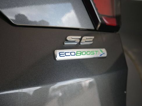 Used 2018 Ford Escape SE w/ SE Sync 3 Package FWD image 20