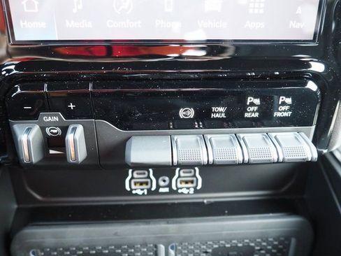 New 2025 RAM 2500 Big Horn image 31