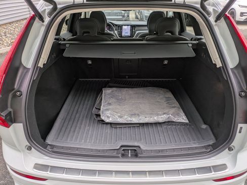 Certified 2024 Volvo XC60 B5 Core w/ Protection Package Premier image 30