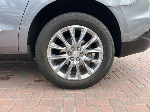 Used 2019 Buick Enclave Premium w/ Experience Buick Package FWD image 13