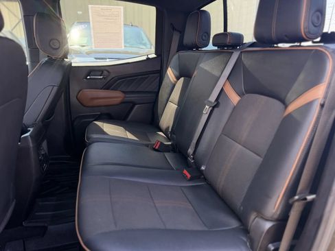 Used 2025 GMC Canyon AT4 AWD/4WD image 16