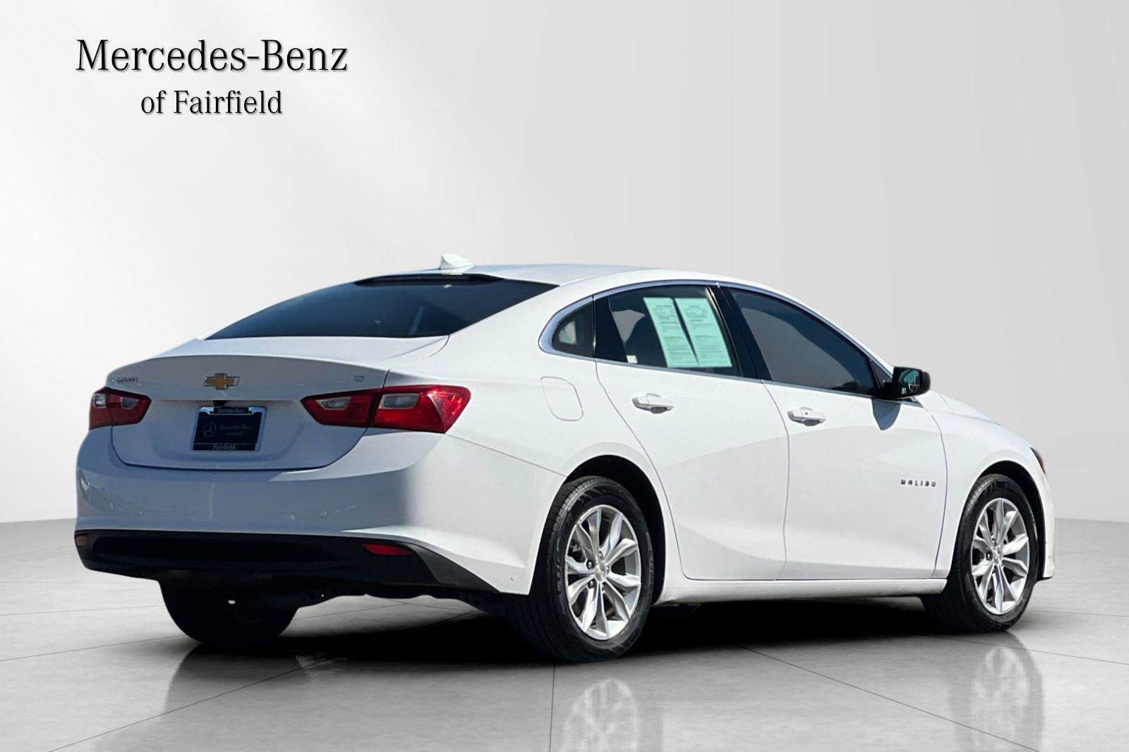 Used 2023 Chevrolet Malibu LT FWD image 2