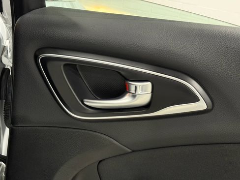 Used 2017 Chrysler 200 LX FWD image 48