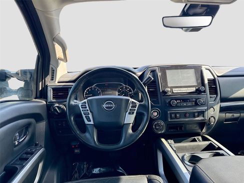 Used 2023 Nissan Titan SV w/ SV Convenience Package image 19