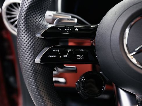 Used 2022 Mercedes-Benz SL 63 AMG 4MATIC w/ AMG Aerodynamic Package image 12