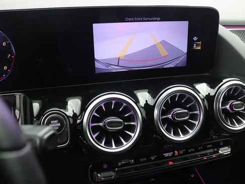 Certified 2022 Mercedes-Benz GLA 250 image 16