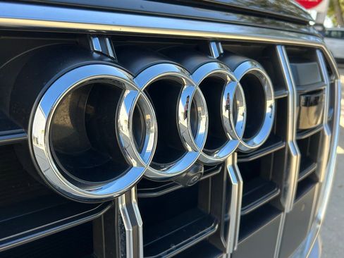 Used 2023 Audi SQ7 Premium Plus image 39