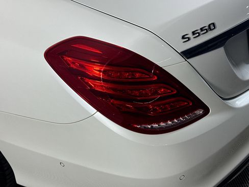 Used 2017 Mercedes-Benz S 550 Sedan image 36