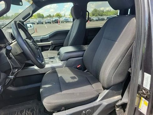 Used 2018 Ford F150 XLT w/ Equipment Group 302A Luxury AWD/4WD image 9