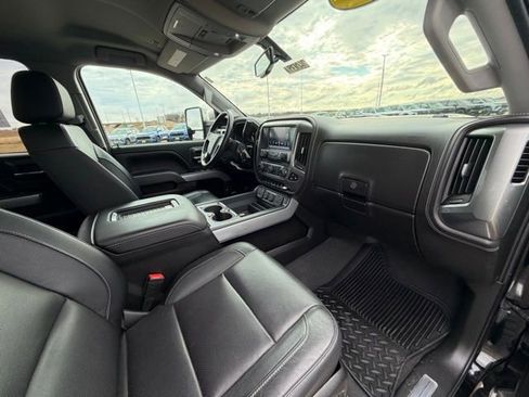 Used 2019 Chevrolet Silverado 3500 LTZ w/ Duramax Plus Package image 22