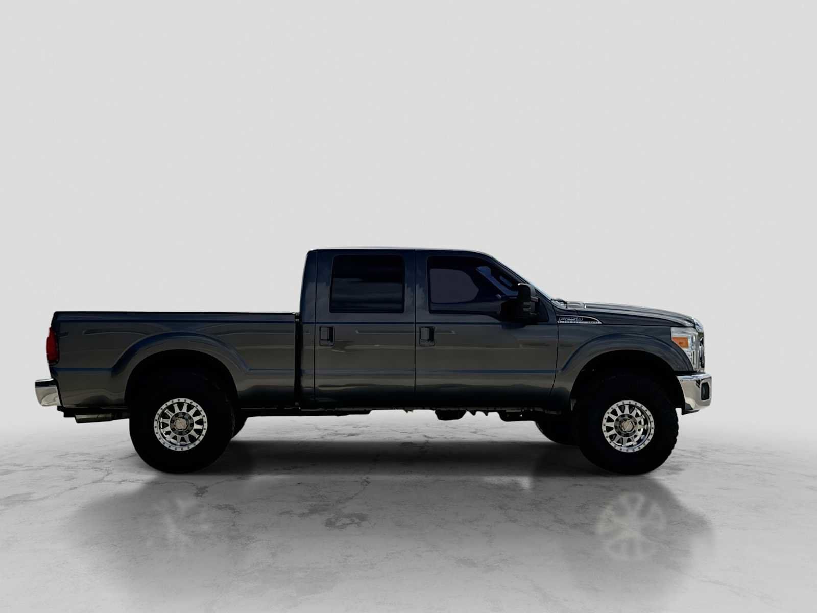 Used 2015 Ford F250 Lariat w/ Lariat Ultimate Package AWD/4WD image 7