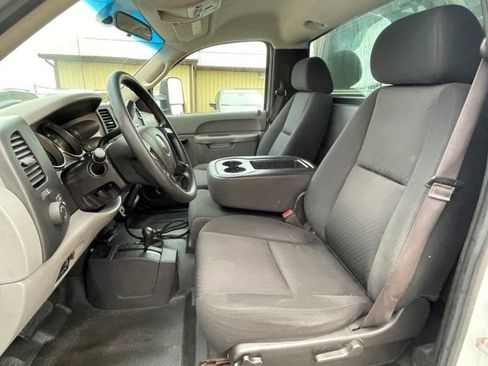 Used 2013 Chevrolet Silverado 2500 W/T w/ Snow Plow Prep Package image 11