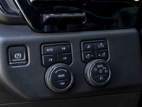 Used 2024 Chevrolet Silverado 1500 ZR2 w/ Technology Package AWD/4WD image 40