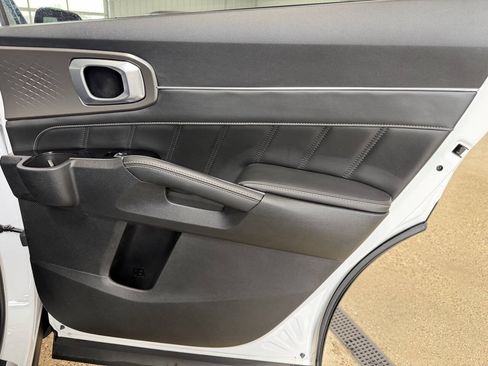 Used 2022 Kia Sorento SX FWD image 31