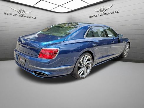 Used 2025 Bentley Flying Spur Plug-In Hybrid AWD/4WD image 13