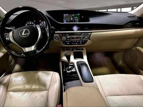 Used 2015 Lexus ES 350 350 w/ Luxury Package image 12