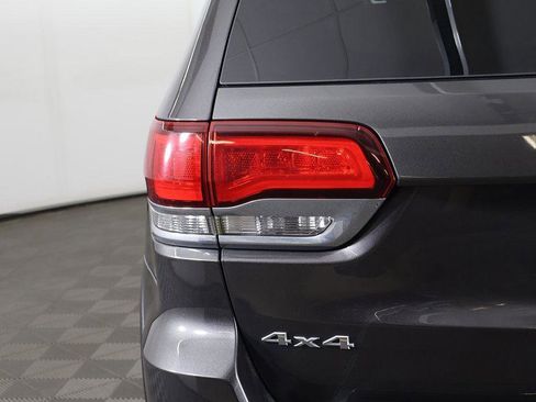 Used 2021 Jeep Grand Cherokee Limited image 14