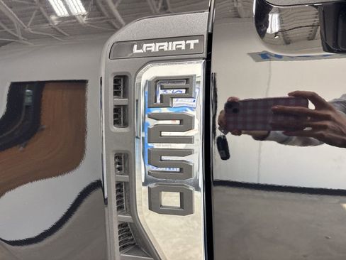 Used 2024 Ford F250 Lariat image 22