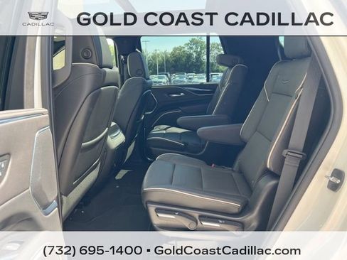 Certified 2024 Cadillac Escalade Sport w/ LPO, ONYX Package AWD/4WD image 18