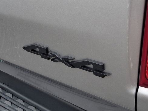 Used 2023 RAM 1500 Big Horn AWD/4WD image 16