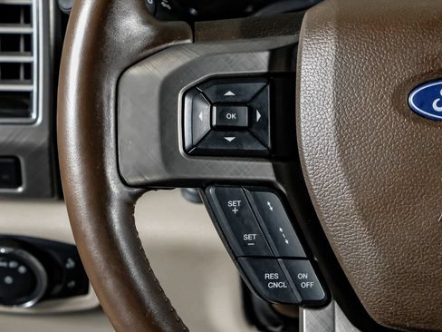 Used 2019 Ford F250 Limited w/ FX4 Off-Road Package AWD/4WD image 17