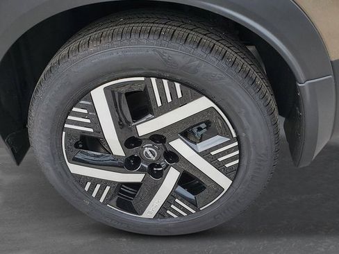 New 2026 Nissan Kicks SV image 8