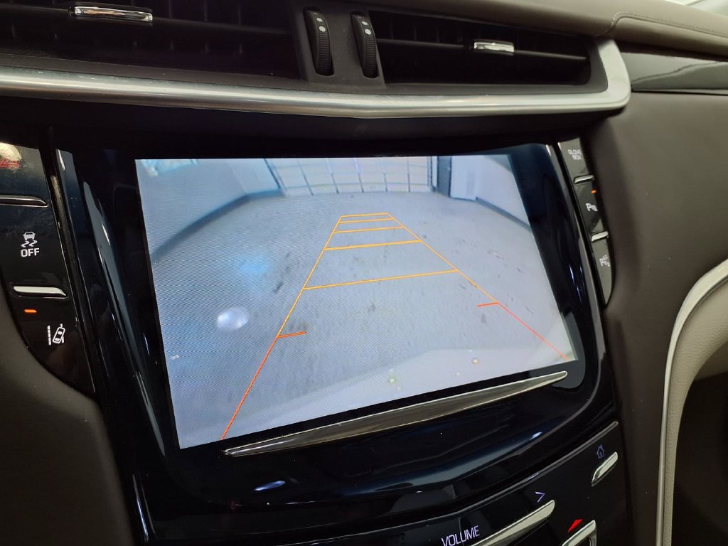 Used 2014 Cadillac XTS Platinum FWD image 9