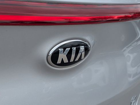 Used 2022 Kia Sportage LX image 15