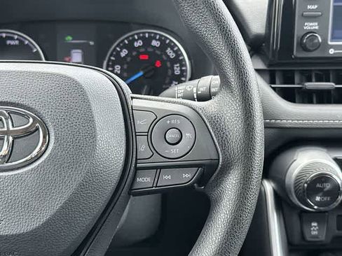 Used 2022 Toyota RAV4 XLE w/ Convenience Package AWD/4WD image 10