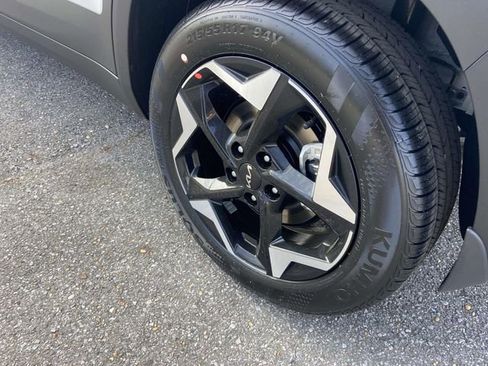 New 2026 Kia Seltos S AWD/4WD image 7