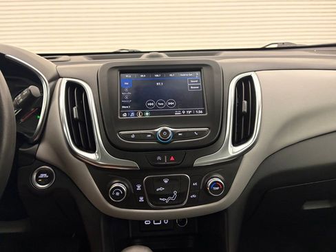 Used 2022 Chevrolet Equinox LS AWD/4WD image 6