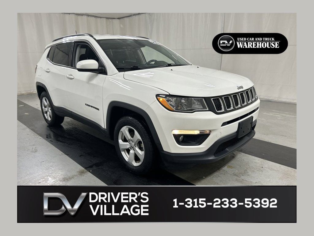 Used 2019 Jeep Compass Latitude w/ Popular Equipment Group AWD/4WD image 1