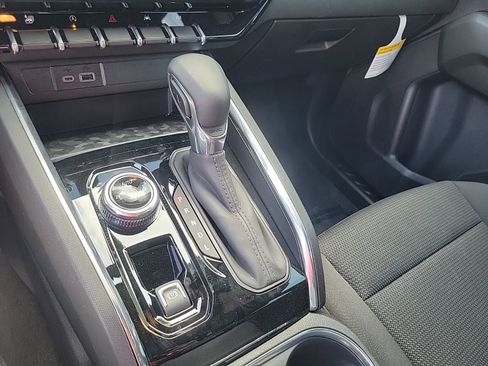 New 2026 GMC Canyon Elevation w/ Convenience Package AWD/4WD image 17
