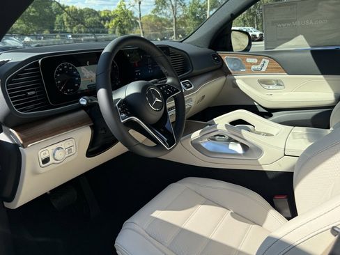 New 2026 Mercedes-Benz GLE 580 4MATIC image 21