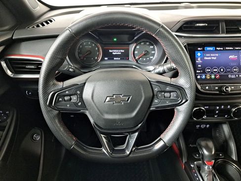 Used 2023 Chevrolet TrailBlazer RS w/ Sun and Liftgate Package image 14