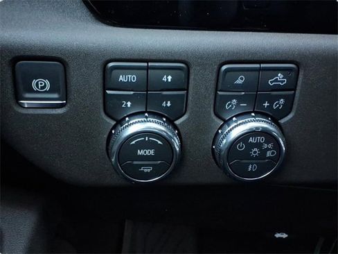 New 2026 GMC Sierra 1500 SLT w/ SLT Premium Plus Package image 14