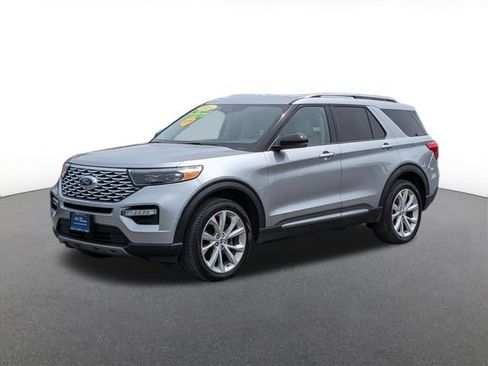 Certified 2024 Ford Explorer Platinum w/ Technology Package AWD/4WD image 5