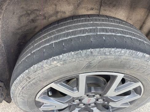 Used 2020 GMC Acadia SLE w/ Driver Convenience Package image 10