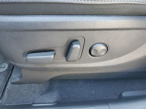 Certified 2025 Kia Telluride EX X-Pro image 24